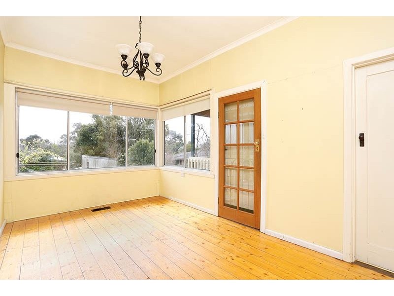 13 Harrisons St, Mitcham VIC 3132