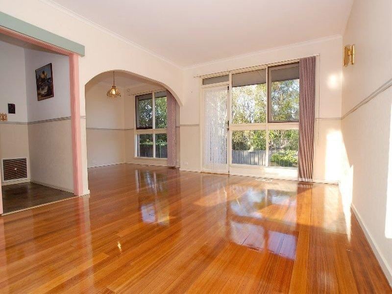 4 Crestmont drive, Glen Waverley VIC 3150