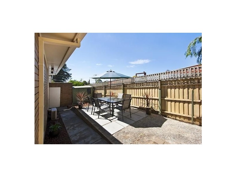 2/17 Walter Street, Glen Waverley VIC 3150