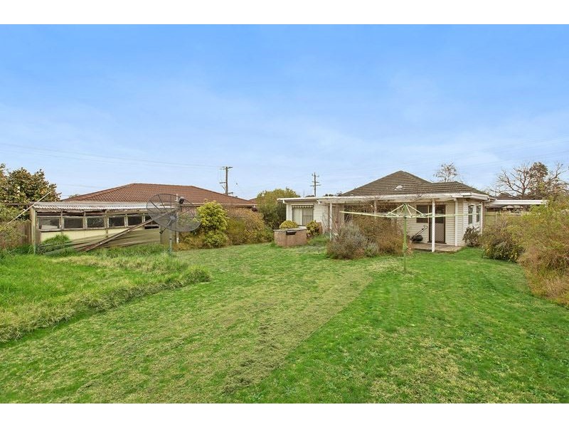 18 Myrtle Street, Glen Waverley VIC 3150