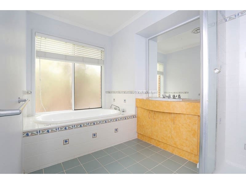 50 Callaghan Avenue, Glen Waverley VIC 3150