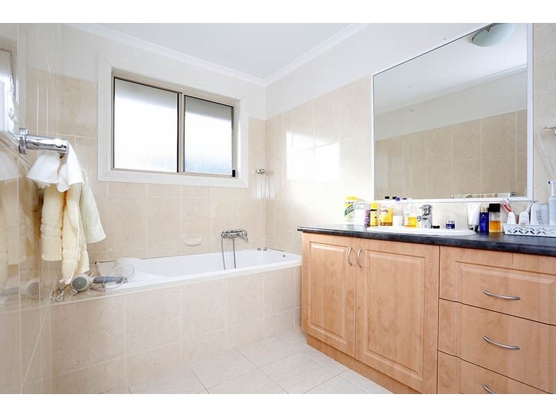 2/12 Myrtle Street, Glen Waverley VIC 3150