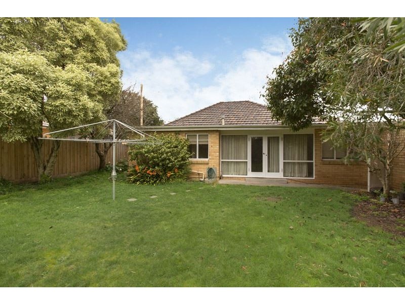 15 Virginia Street, Mount Waverley VIC 3149