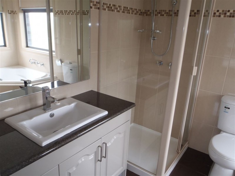 1/751 High Street Road, Glen Waverley VIC 3150