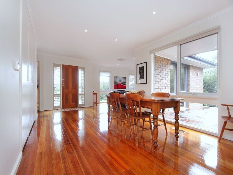 6 Gauntlet Avenue, Glen Waverley VIC 3150