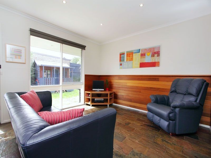 6 Gauntlet Avenue, Glen Waverley VIC 3150