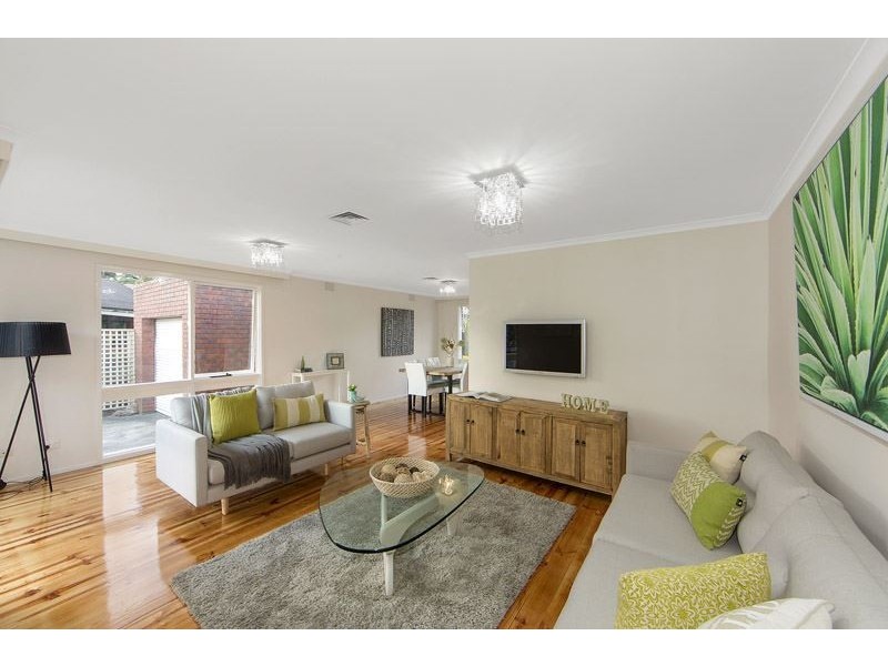 21 Lincoln Street, Burwood East VIC 3151