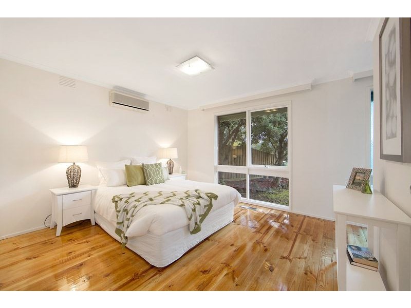 21 Lincoln Street, Burwood East VIC 3151