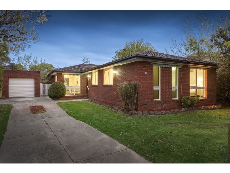 21 Lincoln Street, Burwood East VIC 3151
