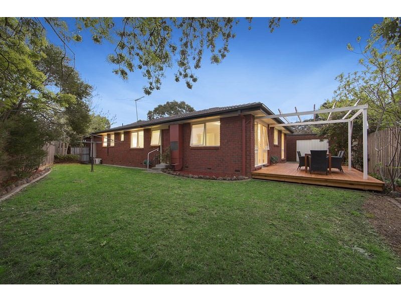 21 Lincoln Street, Burwood East VIC 3151