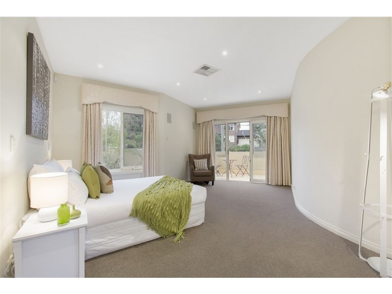 25 Aurisch Avenue, Glen Waverley VIC 3150