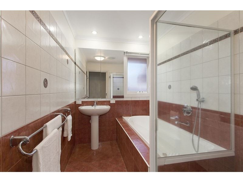 17 Rythdale Court, Glen Waverley VIC 3150