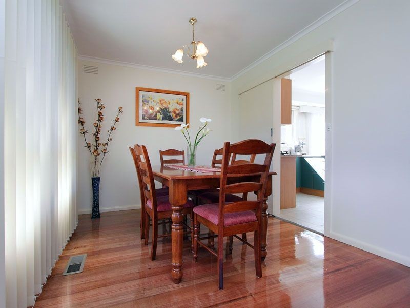 25 Sherwood Rise, Vermont South VIC 3133