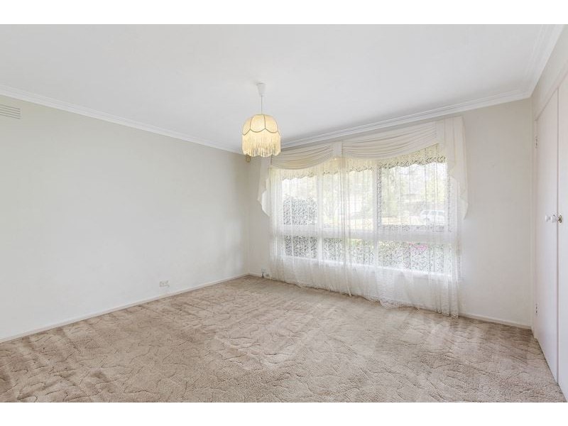 13 Balmoral Court, Burwood East VIC 3151