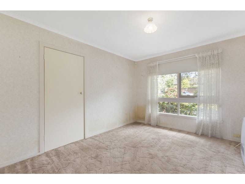 13 Balmoral Court, Burwood East VIC 3151