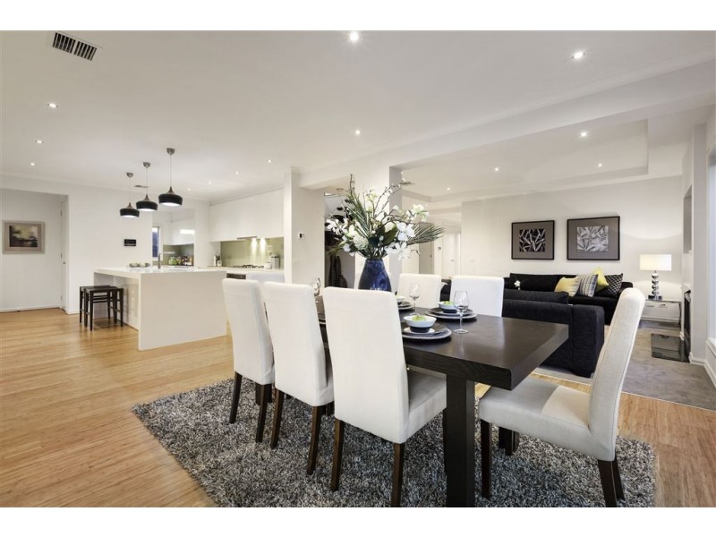 26 Charlton Street, Mount Waverley VIC 3149