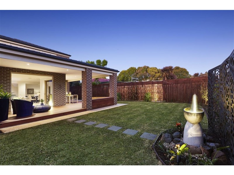 26 Charlton Street, Mount Waverley VIC 3149