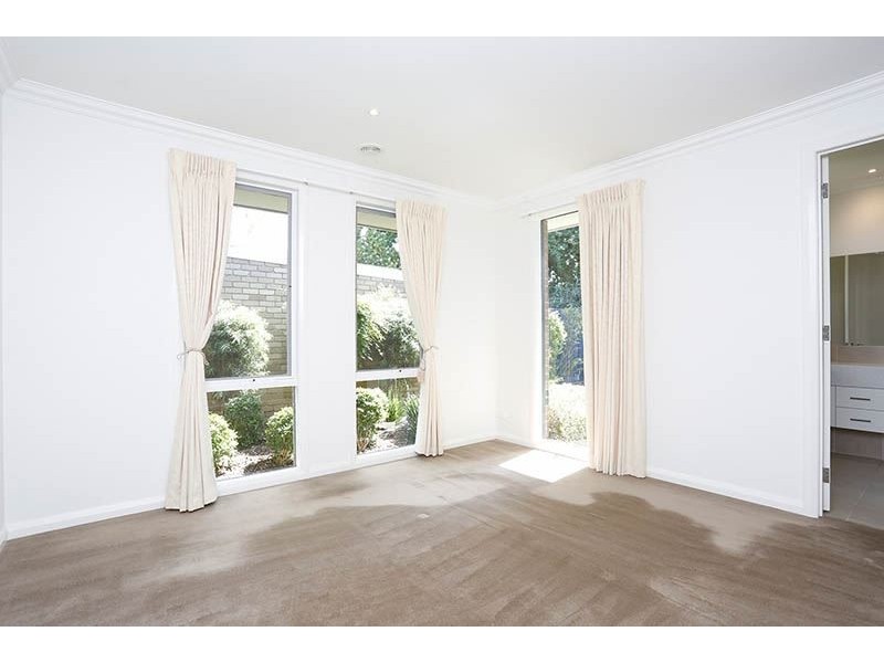 2/9 Vasey Street, Mount Waverley VIC 3149