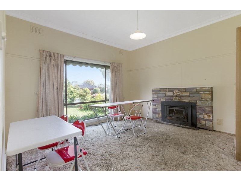 6 Myers Avenue, Glen Waverley VIC 3150