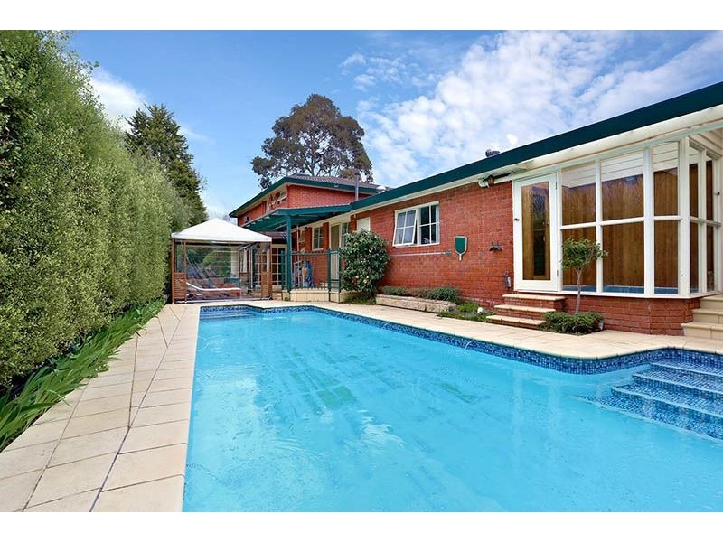 53 Strickland Drive, Wheelers Hill VIC 3150