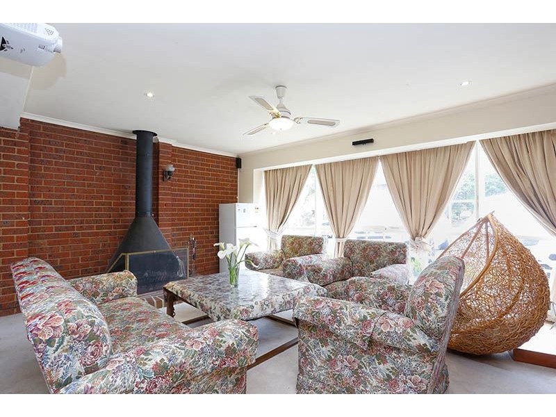 53 Strickland Drive, Wheelers Hill VIC 3150