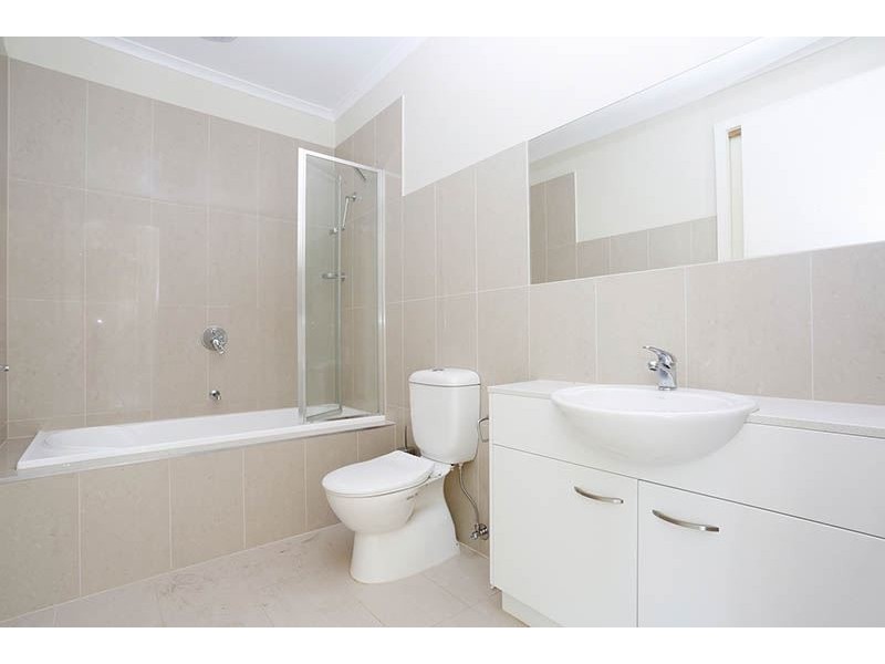 17 Wilson Road, Glen Waverley VIC 3150