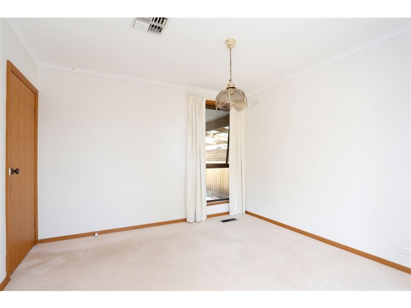 33 Bluehills Avenue, Mount Waverley VIC 3149