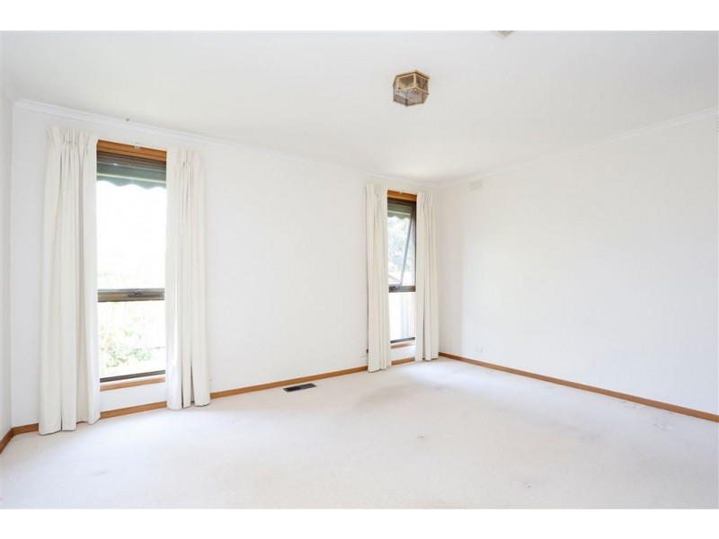 33 Bluehills Avenue, Mount Waverley VIC 3149