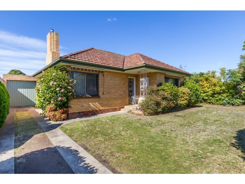 16 Panoramic Grove, Glen Waverley VIC 3150