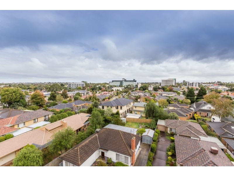 16 Panoramic Grove, Glen Waverley VIC 3150
