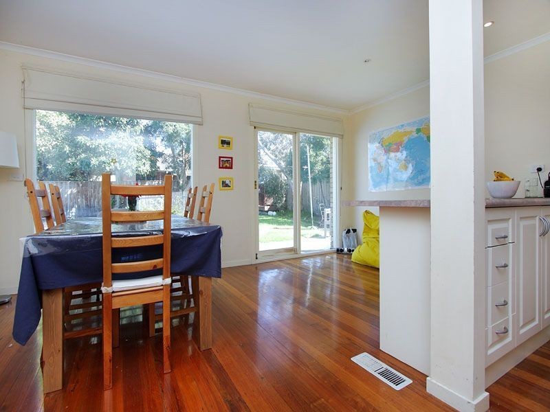 52 Remington Drive, Glen Waverley VIC 3150