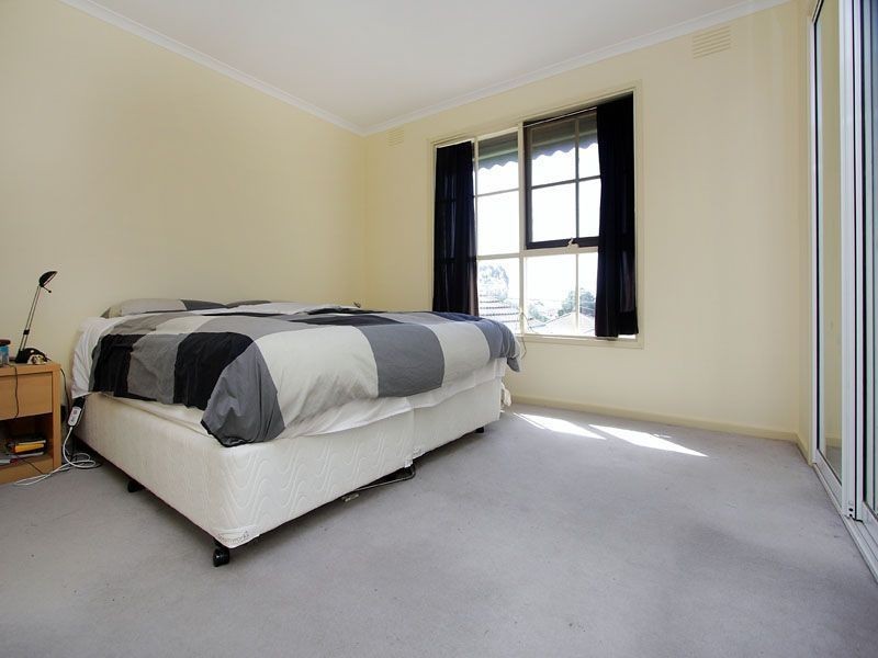 52 Remington Drive, Glen Waverley VIC 3150