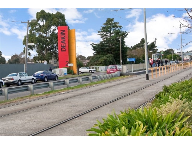 9 Daniel Street, Burwood VIC 3125