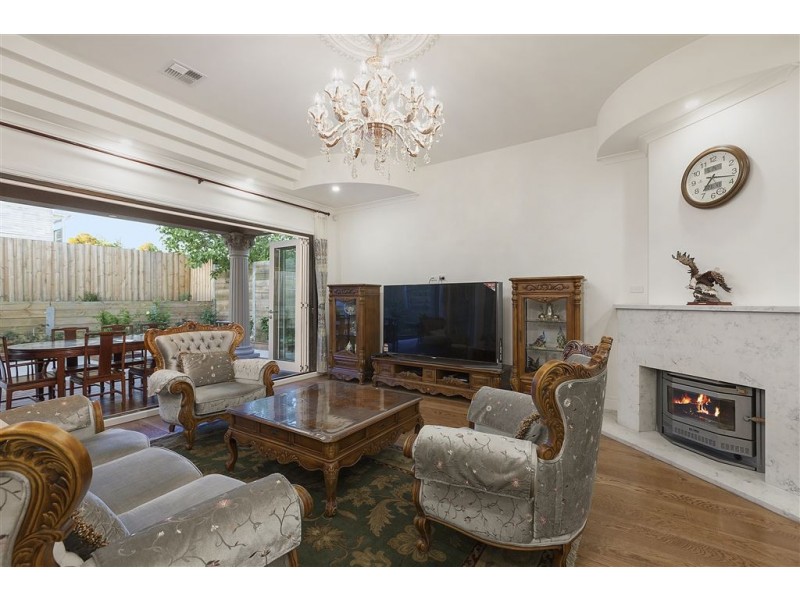 21 Lincoln Avenue, Glen Waverley VIC 3150