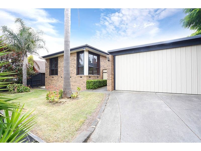 56 Fernbank Crescent, Mulgrave VIC 3170