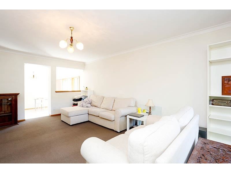 23 Dunscombe Avenue, Glen Waverley VIC 3150