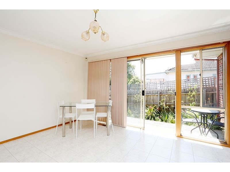 23 Dunscombe Avenue, Glen Waverley VIC 3150