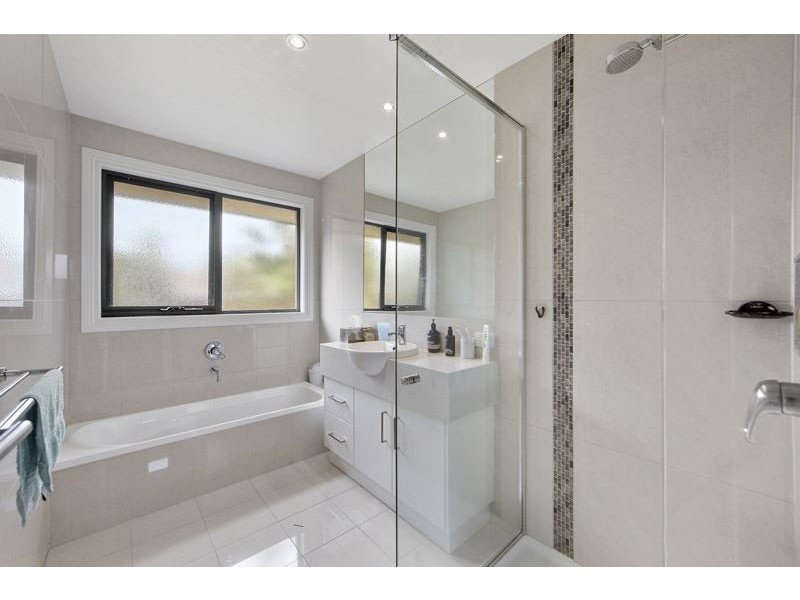 4B Pimm Court, Glen Waverley VIC 3150