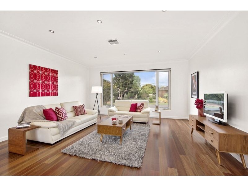 11 Blenheim Avenue, Glen Waverley VIC 3150