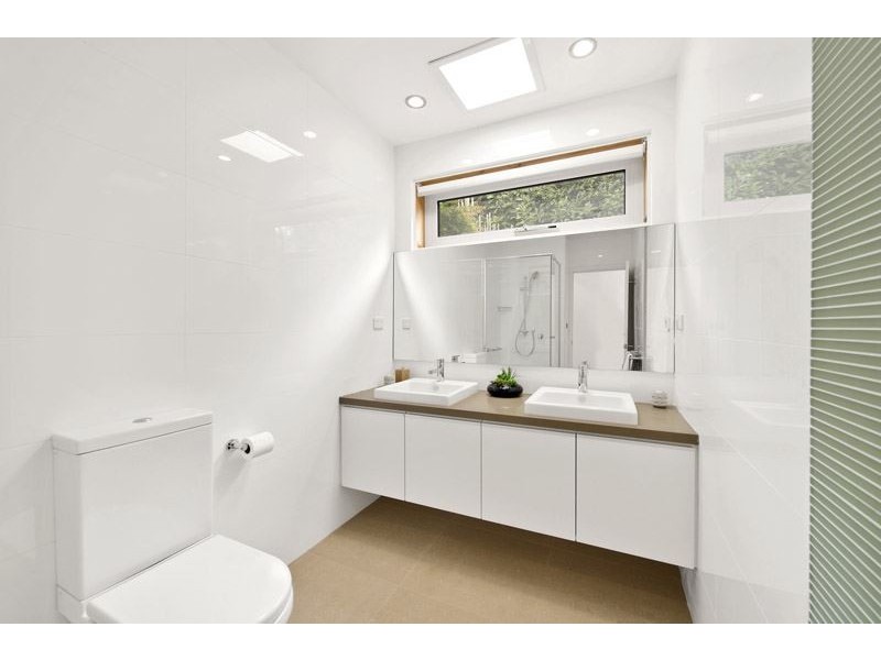 11 Blenheim Avenue, Glen Waverley VIC 3150