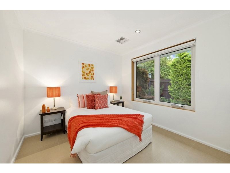 11 Blenheim Avenue, Glen Waverley VIC 3150