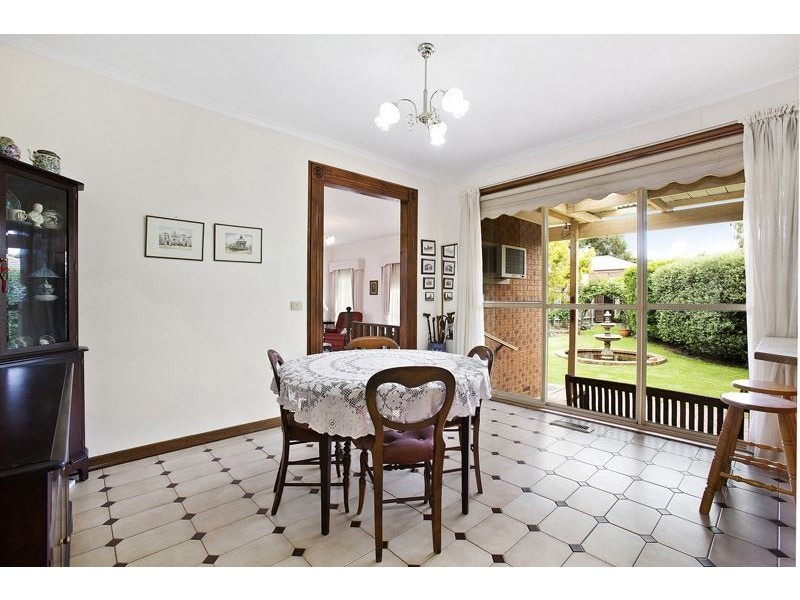 2/1 Baringa Street, Mount Waverley VIC 3149