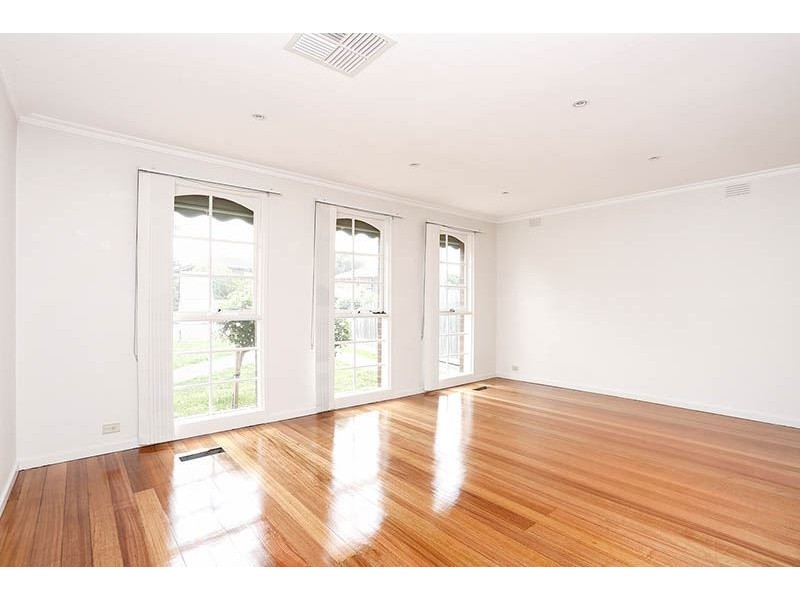 14 Mackellar Avenue, Wheelers Hill VIC 3150