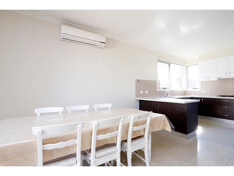 2/245 Lawrence Road, Mount Waverley VIC 3149