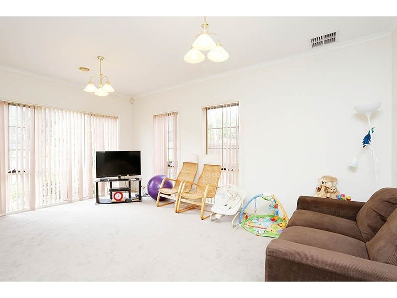 53 Coleman Parade, Glen Waverley VIC 3150