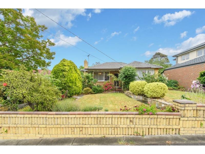 2 Railway Parade North, Glen Waverley VIC 3150