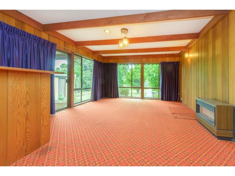 2 Railway Parade North, Glen Waverley VIC 3150