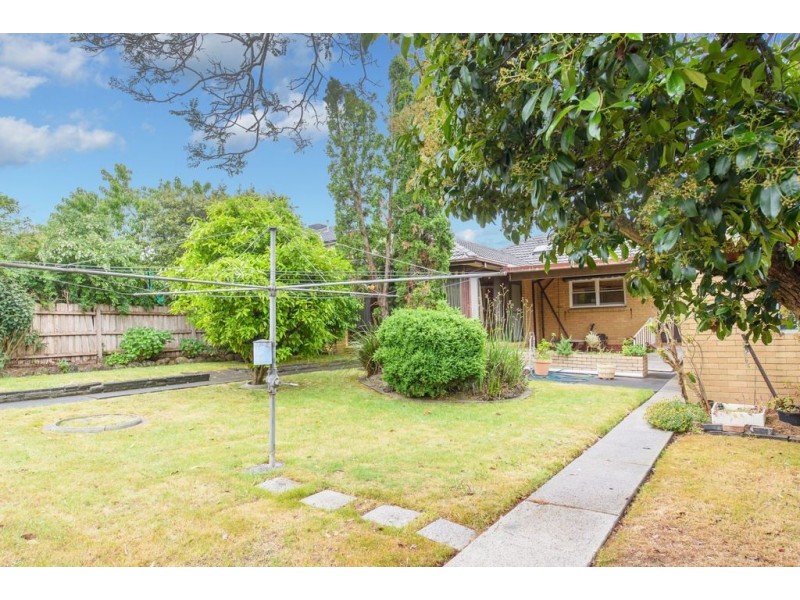 2 Railway Parade North, Glen Waverley VIC 3150