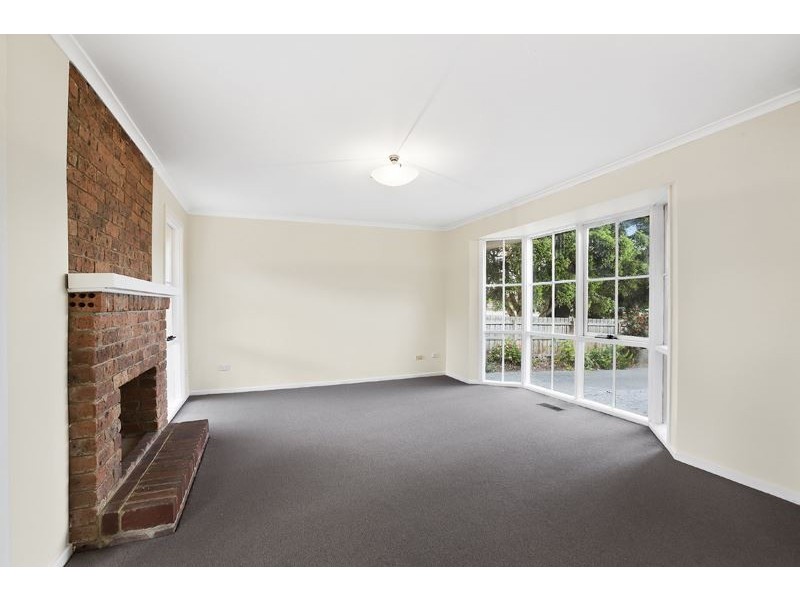 1/1 Mudgee Street, Burwood East VIC 3151