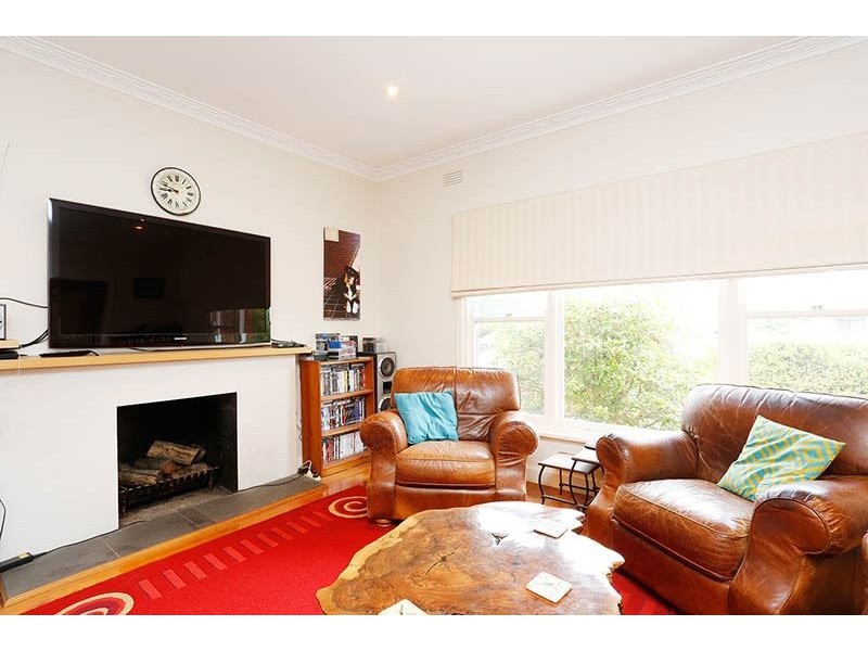 21 Simpson Drive, Mount Waverley VIC 3149